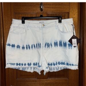 Ava and Viv tie dye shorts